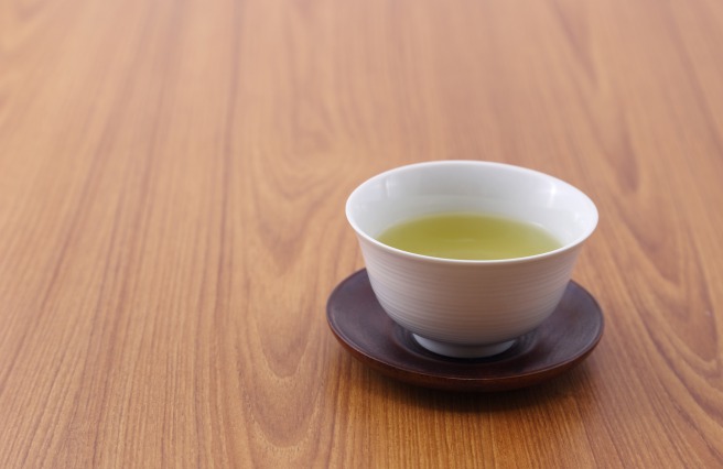 抜け毛予防や育毛に効果アリ？緑茶が持つパワーとは