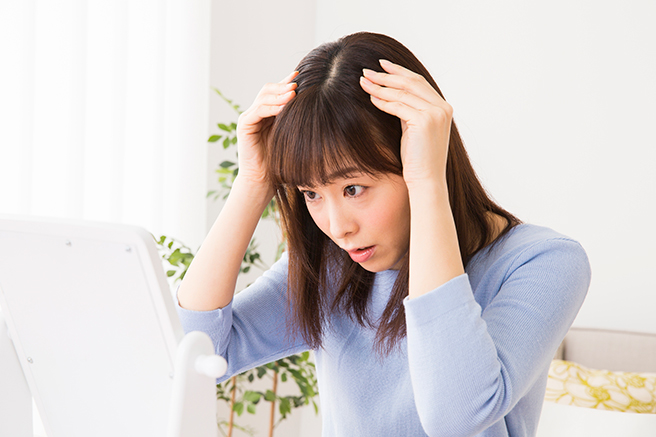 くせ毛は薄毛になりやすい 関係性と似合う髪型について調査 薄毛対策室