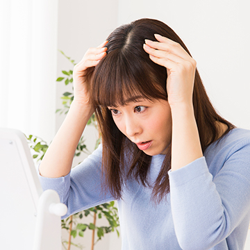 くせ毛は薄毛になりやすい？関係性と似合う髪型について調査