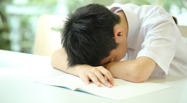 10代で抜け毛 主な原因と効果的な対策方法 薄毛対策室 10代で抜け毛 主な原因と効果的な対策方法 薄毛対策室