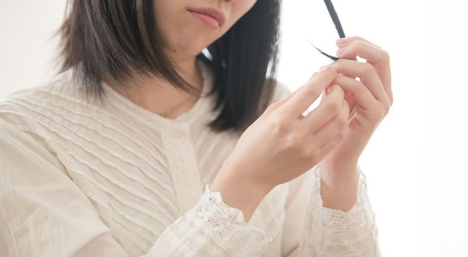 産後の抜け毛がひどい 原因を知って効果的な対策をしよう 薄毛対策室